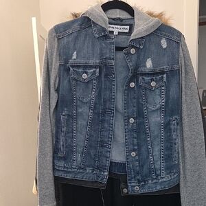 Woman's Denim Jacket with Gray Sleeves